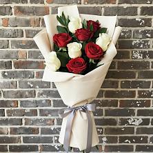Букет цветов из:  Розы в Бохане