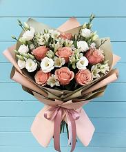 Букет цветов из:  Розы, Альстромерии и Лизиантусы в Бохане