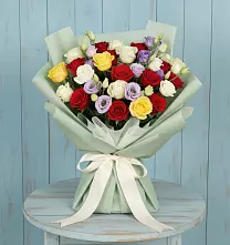Букет цветов из:  Розы в Бохане