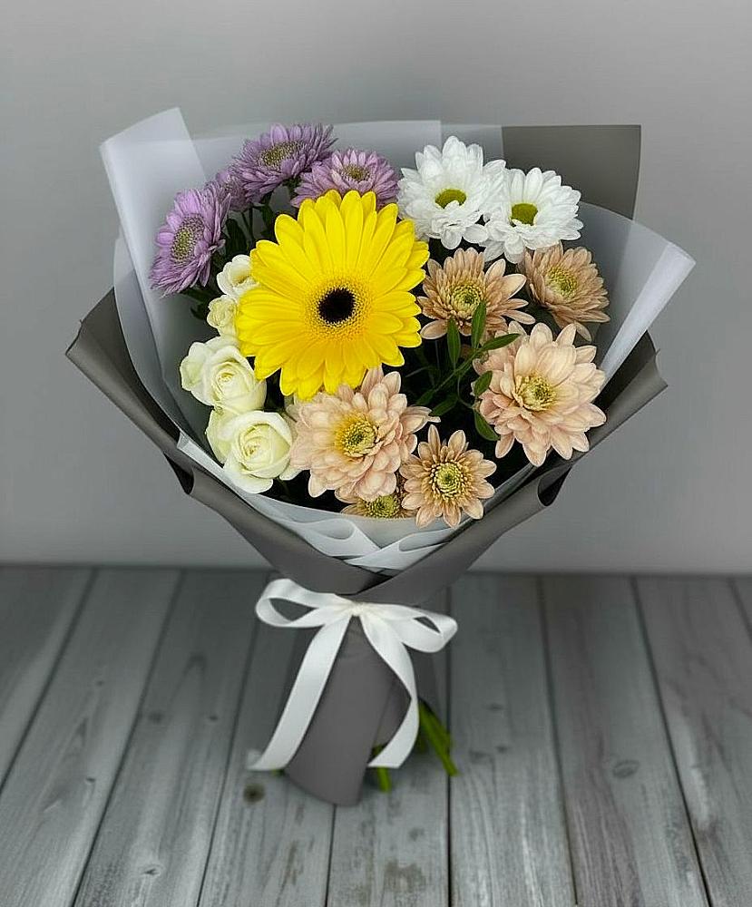 Букет цветов из: Розы, Герберы и Хризантемы в Бохане