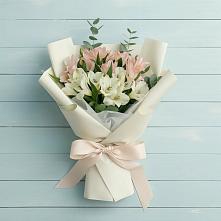 Букет цветов из:  Альстромерии в Бохане