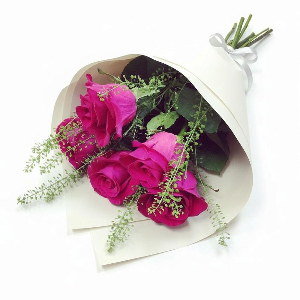 Букет цветов из: Розы в Бохане