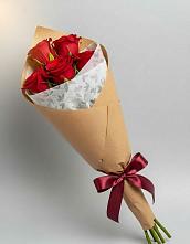Букет цветов из:  Розы в Бохане