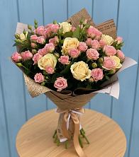 Букет цветов из:  Розы в Бохане