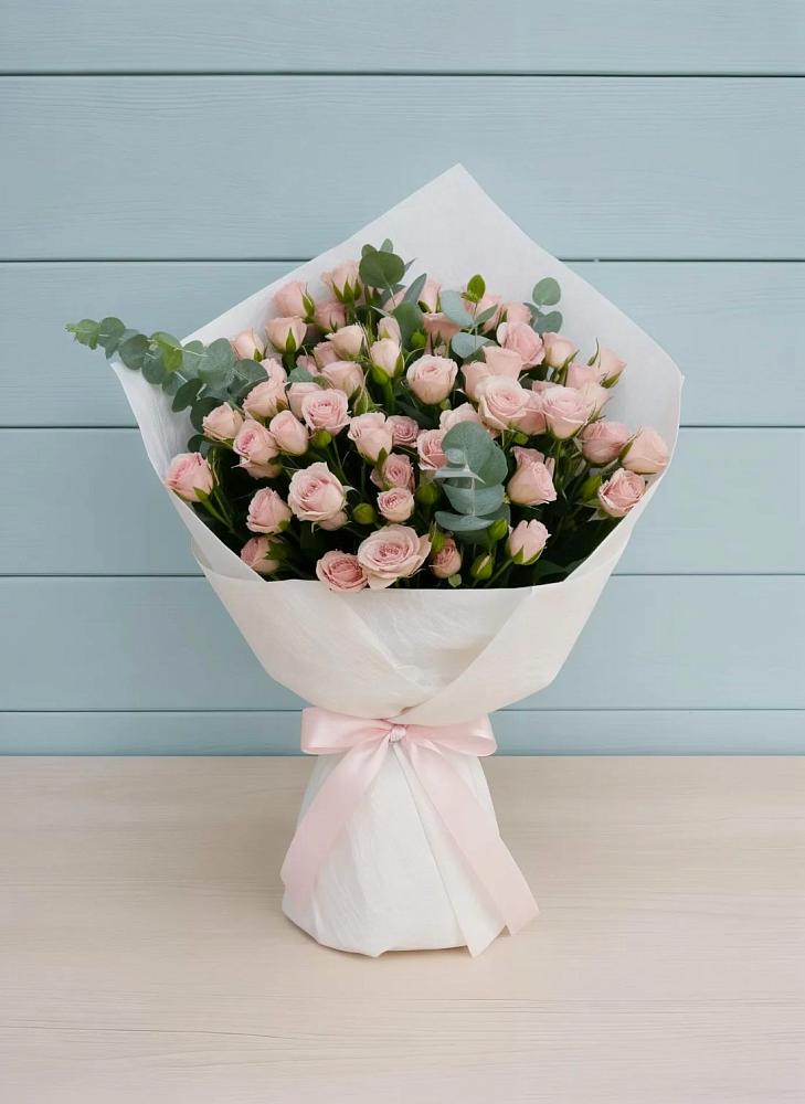 Букет цветов из: Розы в Бохане