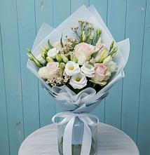 Букет цветов из:  Розы и Лизиантусы в Бохане