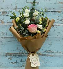 Букет цветов из:  Розы и Лизиантусы в Бохане
