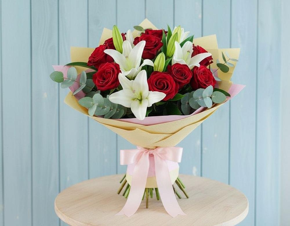 Букет цветов из: Лилии и Розы в Бохане